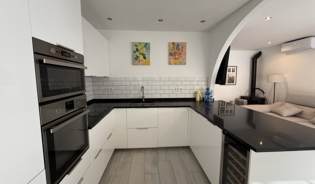 Brukt - Villa -
Villamartin - Costa Blanca