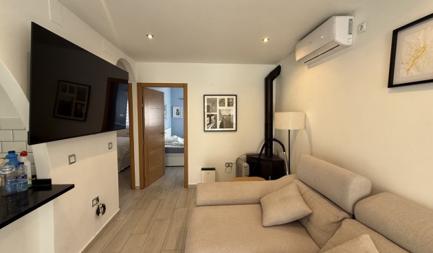 Brukt - Villa -
Villamartin - Costa Blanca