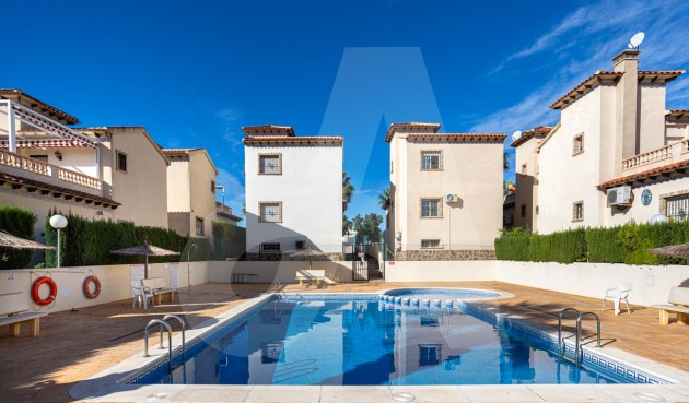 Brukt - Villa -
Guardamar del Segura - El Raso