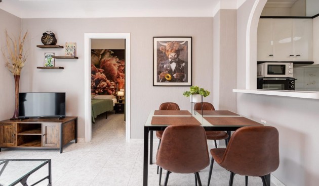 Brukt - Apartment -
Torrevieja - Estacion De Autobuses