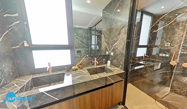 Brukt - Villa -
Algorfa - Comunidad Valenciana