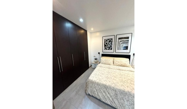 Brukt - Apartment -
Torrevieja - Centro