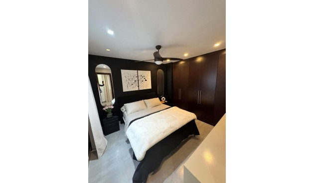 Brukt - Apartment -
Torrevieja - Centro