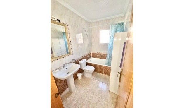 Brukt - Town House -
Playa Flamenca - Costa Blanca