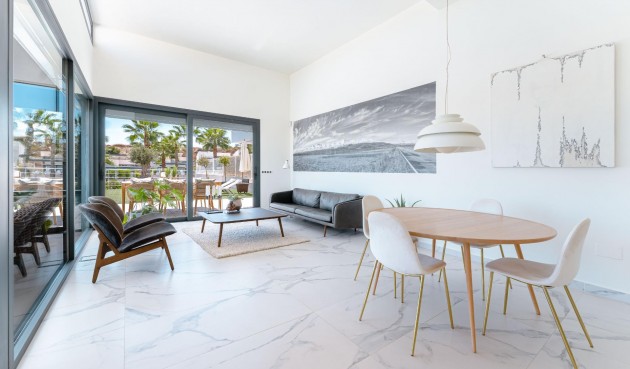 Brukt - Villa -
San Miguel de Salinas - Bellavista