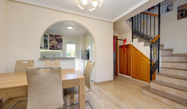 Brukt - Town House -
Torrevieja - aguas nuevas