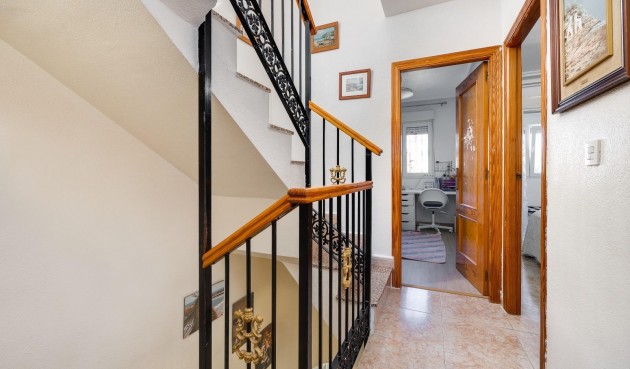 Brukt - Town House -
Torrevieja - aguas nuevas