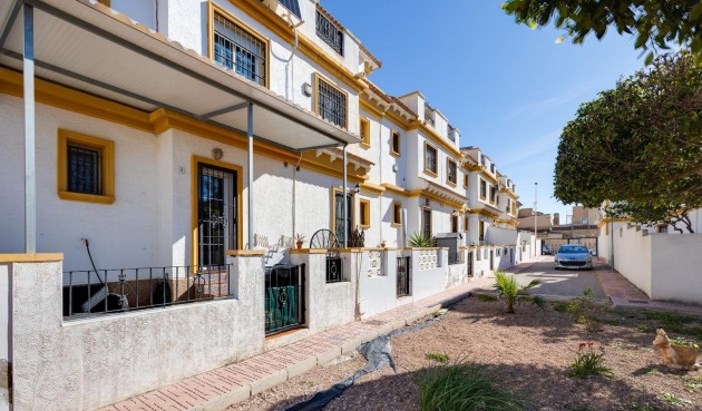 Brukt - Town House -
Torrevieja - aguas nuevas