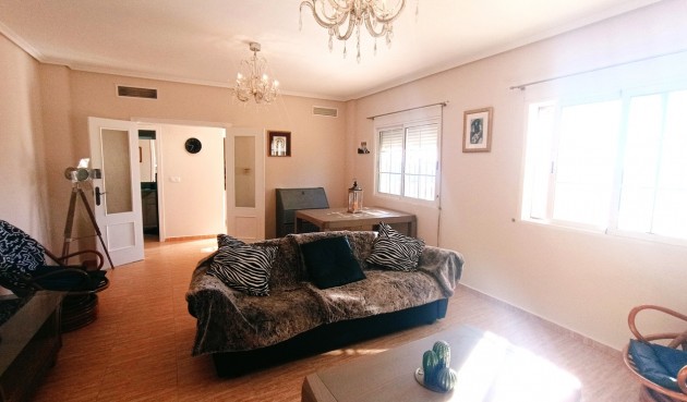 Brukt - Villa -
Avileses - Inland