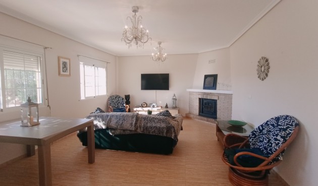 Brukt - Villa -
Avileses - Inland