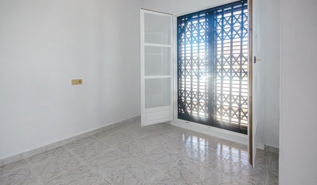 Reventa - Villa -
San Miguel de Salinas - Inland