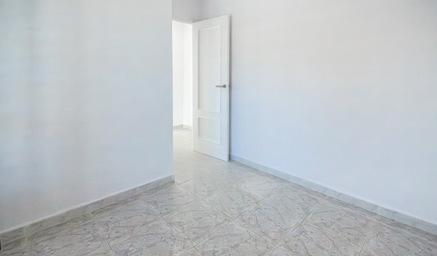 Reventa - Villa -
San Miguel de Salinas - Inland