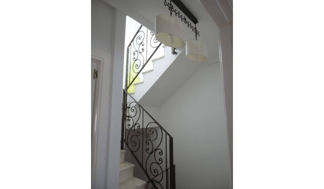 Brukt - Tosidig -
Orihuela Costa - PAU 8