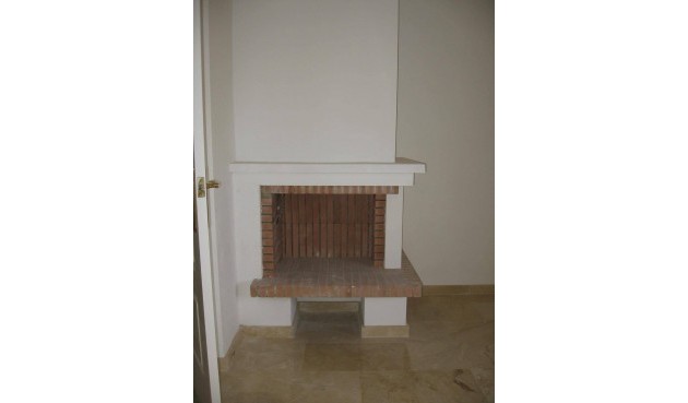 Brukt - Tosidig -
Orihuela Costa - PAU 8