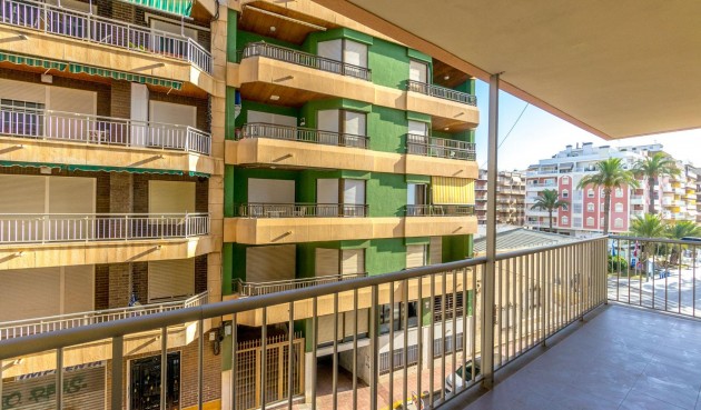 Brukt - Apartment -
Torrevieja - Playa del Cura