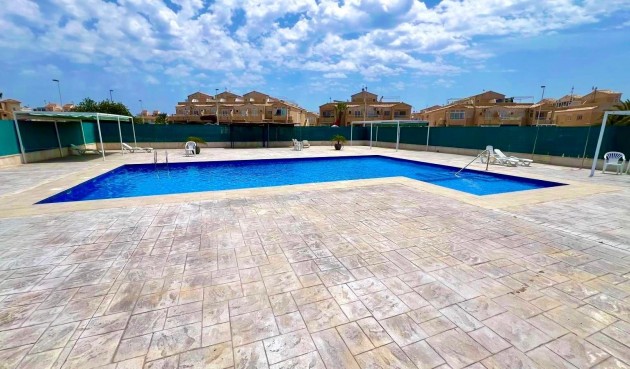 Brukt - Town House -
Torrevieja - La Siesta - El Salado - Torreta