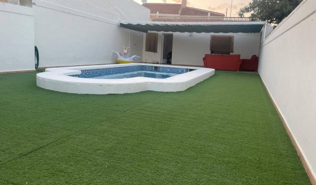 Brukt - Town House -
Pilar de la Horadada - Zona Pueblo