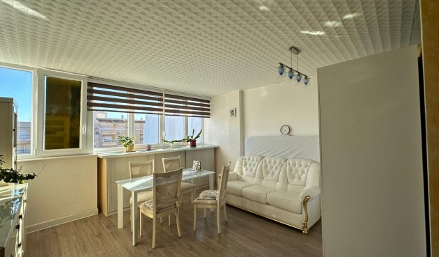 Brukt - Apartment -
Torrevieja - Centro