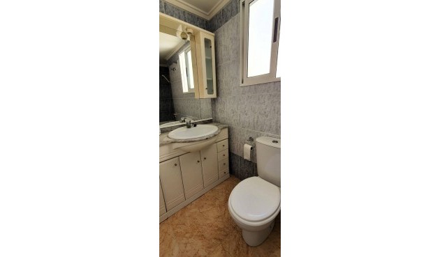 Brukt - Toppleilighet -
Torrevieja - Playa de los Locos