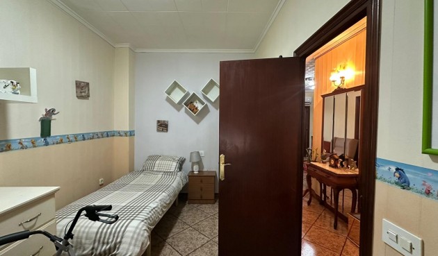 Brukt - Apartment -
Torrevieja - Estacion De Autobuses