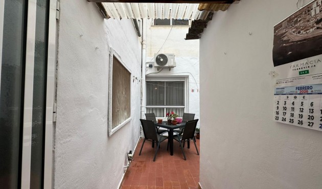 Brukt - Apartment -
Torrevieja - Estacion De Autobuses