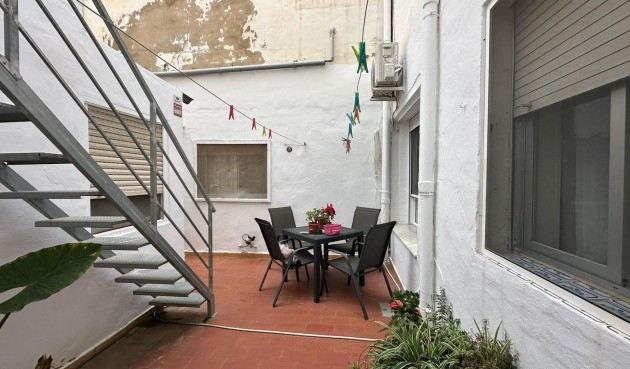 Brukt - Apartment -
Torrevieja - Estacion De Autobuses