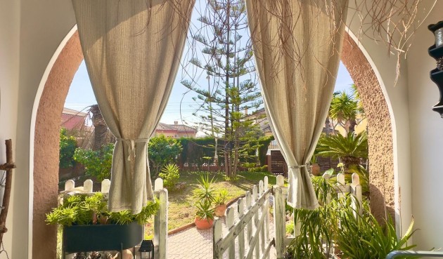 Brukt - Villa -
Torrevieja - Torreblanca