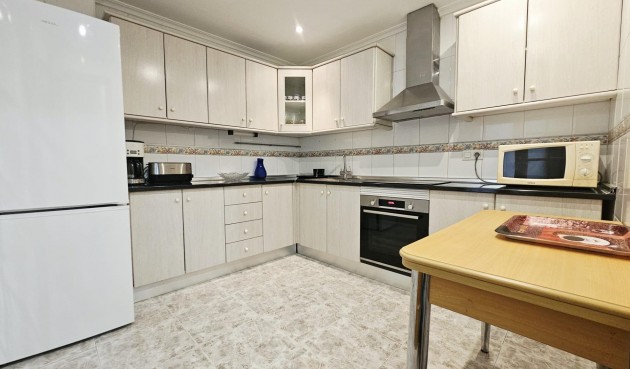 Brukt - Apartment -
Torrevieja - Estacion De Autobuses