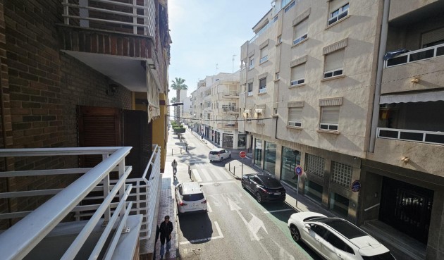 Brukt - Apartment -
Torrevieja - Estacion De Autobuses