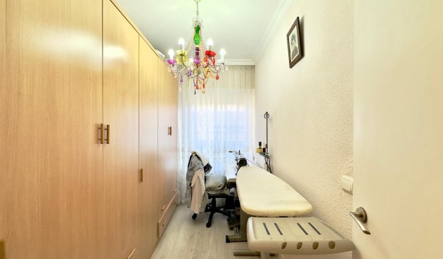 Brukt - Apartment -
Torrevieja - Centro