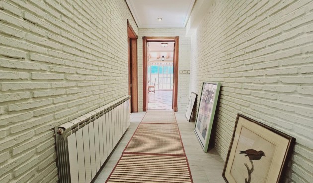 Brukt - Villa -
Torrevieja - La Siesta - El Salado - Torreta