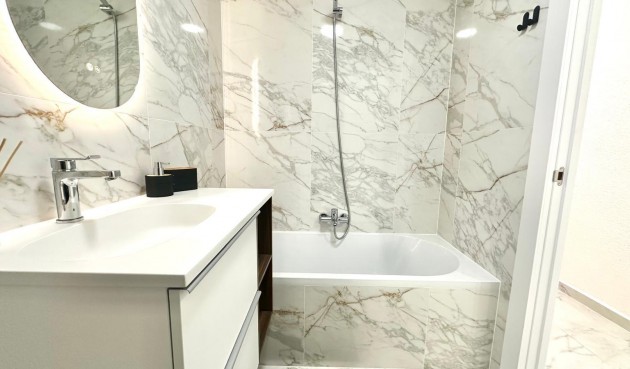 Brukt - Apartment -
Torrevieja - Playa del Cura