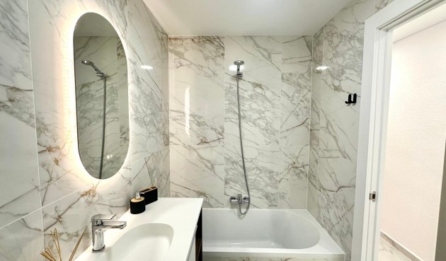 Brukt - Apartment -
Torrevieja - Playa del Cura