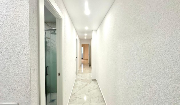 Brukt - Apartment -
Torrevieja - Playa del Cura