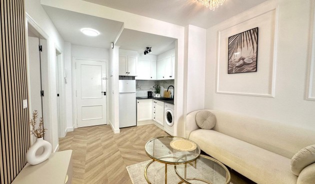 Reventa - Apartment -
Torrevieja - Centro