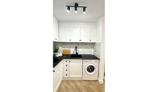 Reventa - Apartment -
Torrevieja - Centro