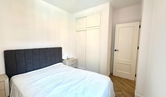 Reventa - Apartment -
Torrevieja - Centro