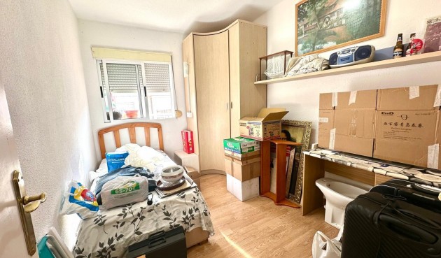 Brukt - Apartment -
Torrevieja - Estacion De Autobuses