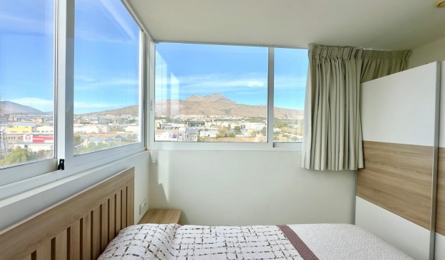 Brukt - Apartment -
Finestrat