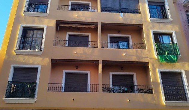 Resale - Apartment -
Torrevieja