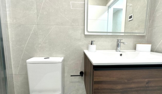 Brukt - Apartment -
Torrevieja - Playa del Cura