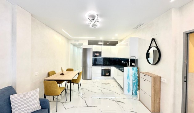 Brukt - Apartment -
Torrevieja - Playa del Cura