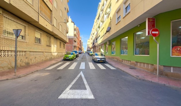 Brukt - Apartment -
Torrevieja - Centro
