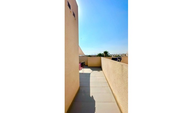 Brukt - Town House -
Torrevieja - aguas nuevas