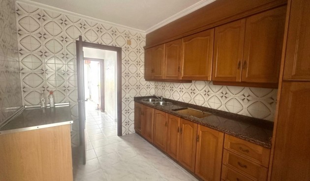 Brukt - Apartment -
Torrevieja - Estacion De Autobuses