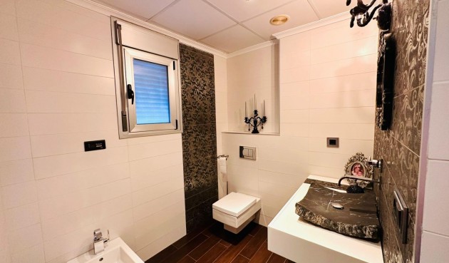 Brukt - Apartment -
Torrevieja - Estacion De Autobuses