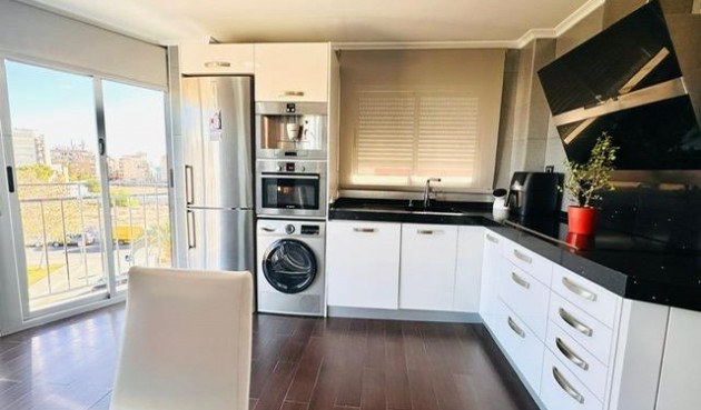 Brukt - Apartment -
Torrevieja - Estacion De Autobuses