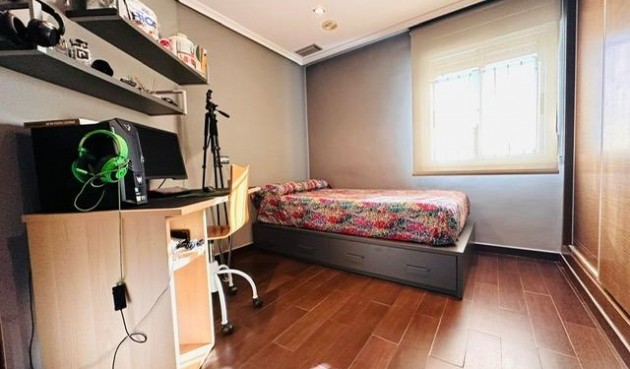 Brukt - Apartment -
Torrevieja - Estacion De Autobuses