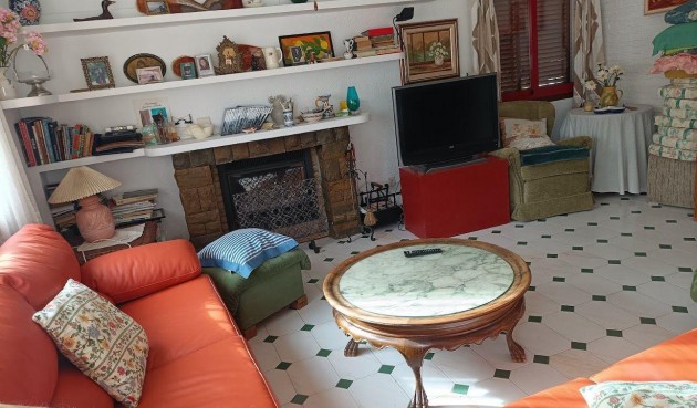 Brukt - Villa -
Orihuela Costa - Campoamor