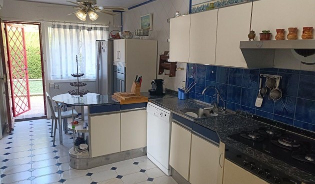 Brukt - Villa -
Orihuela Costa - Campoamor